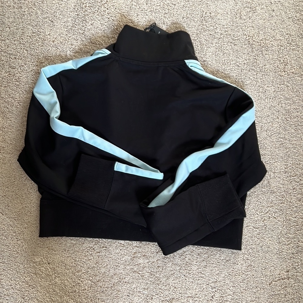 Puma top - Picture 5 of 6